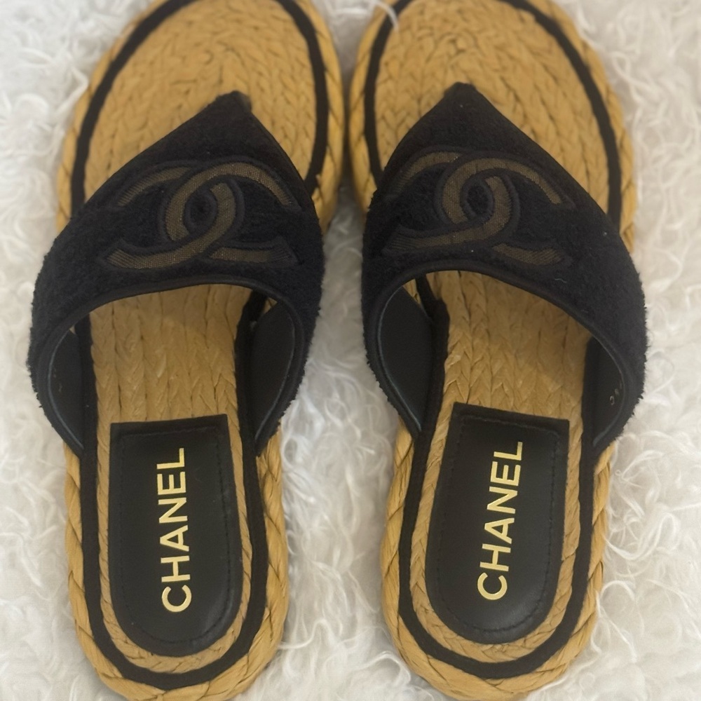 Chanel Black and Tan Women's Sandals